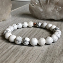 Howlite Stretch Bracelet | Gloss | 8mm Beads