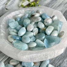 Aquamarine Tumbled (xsm) x4 Pocket Stone specimen