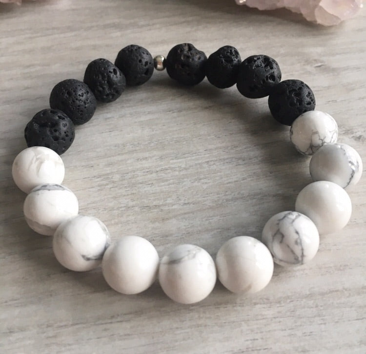 Howlite/Lava Diffuser Beaded Stretch Bracelet - 10mm Beads
