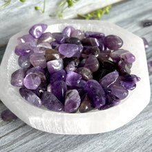 Amethyst tumbled xsm (x4) pocket stone crystal specimen