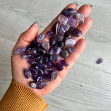 Amethyst tumbled xsm (x4) pocket stone crystal specimen