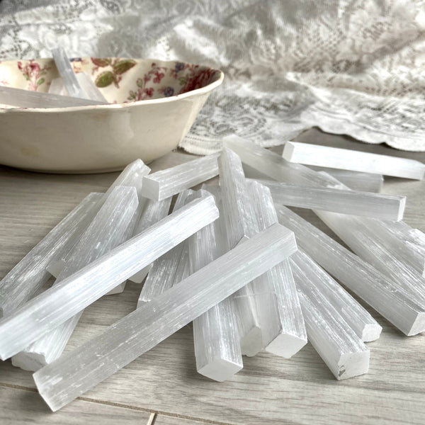 Selenite Meaning, Healing Properties & How to Cleanse Your Crystals With It