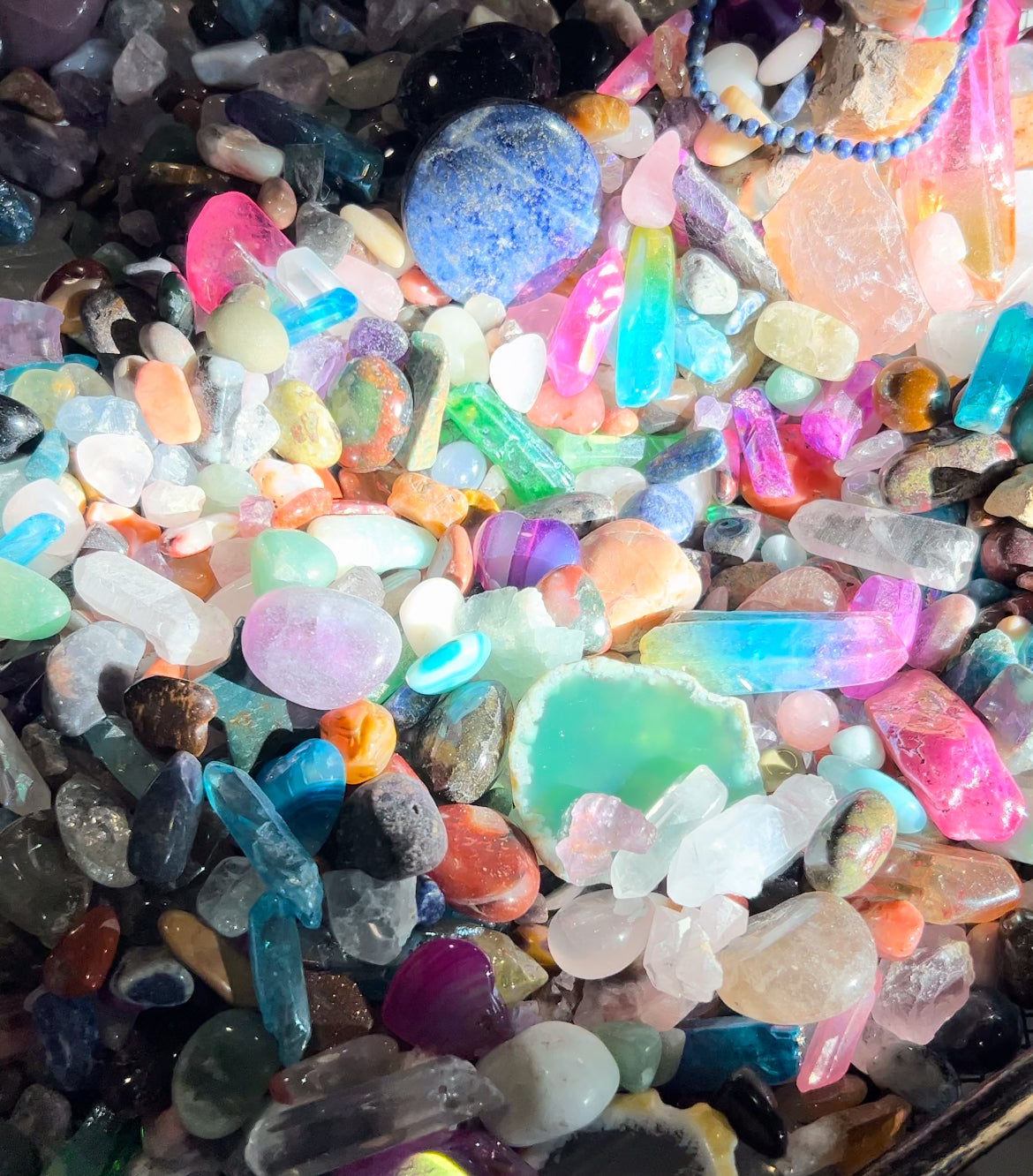 Crystal Scoopz Assorted Specimen Set – Wholehearted Crystal Creations