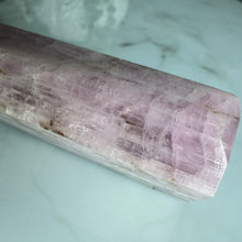 Kunzite Tower Specimen (124)