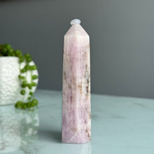 Kunzite Tower Specimen (124)