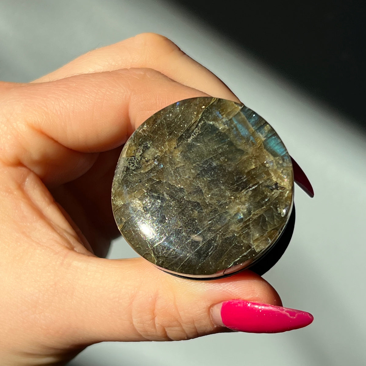 Labradorite Crystal Phone Pop Socket – Wholehearted Crystal Creations
