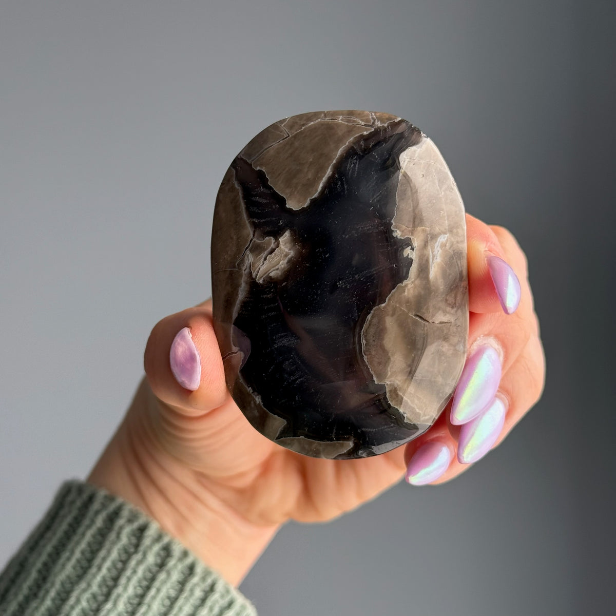 Volcano Agate UV Reactive Palm Stone Crystal Specimen – Wholehearted Crystal Creations