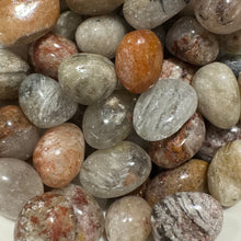 Garden Quartz thousand-layer pocket stone — side view