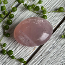 Rose Quartz Palm Stone Specimen (with Asterism)