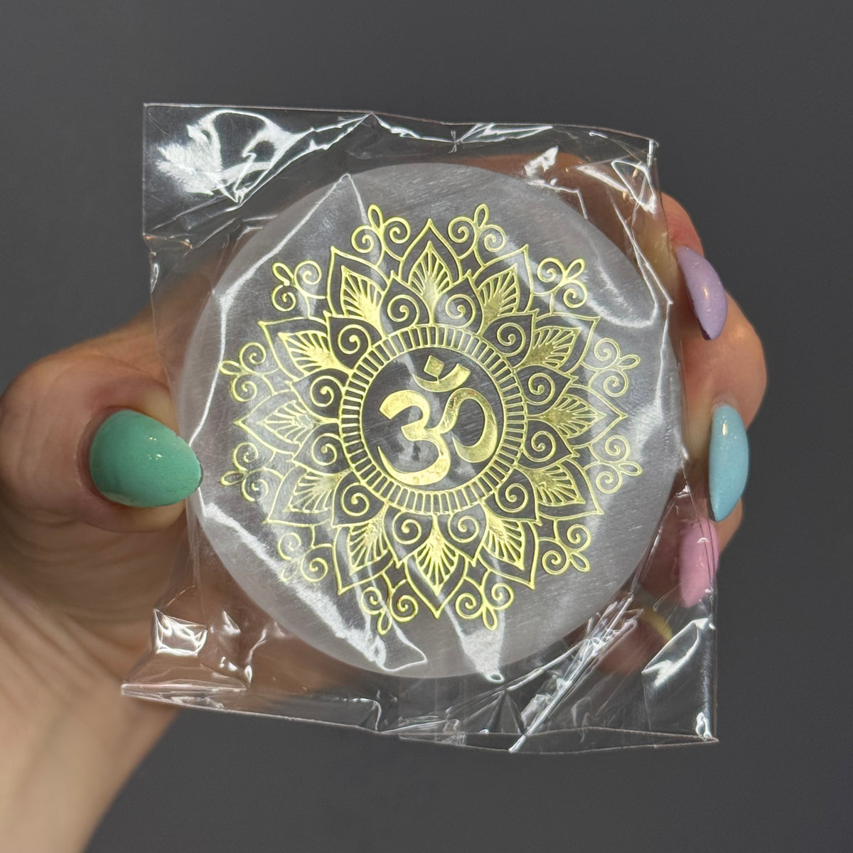Selenite Cleansing + Charging Plate Disc
