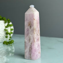 Kunzite Tower Specimen (124)