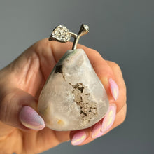 Druzy Flower Agate Polished Pear Crystal Carving Specimen