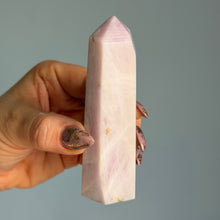 Kunzite Tower Specimen – Wholehearted Crystal Creations