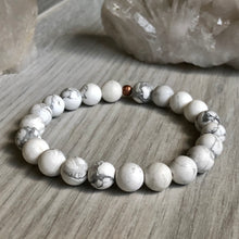 Howlite Stretch Bracelet | Gloss | 8mm Beads