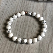 Howlite Stretch Bracelet | Gloss | 8mm Beads