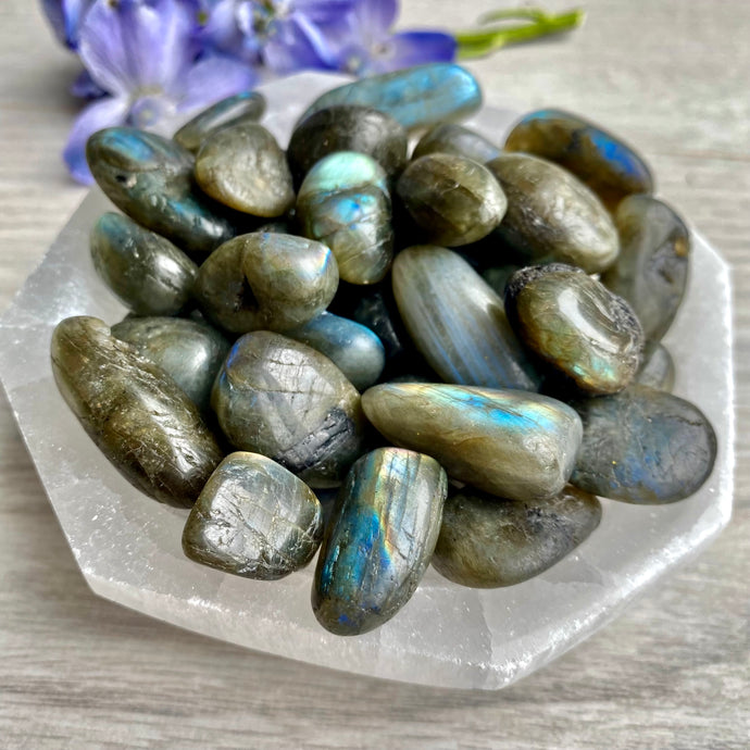 Labradorite tumbled pocket stone crystal (large)