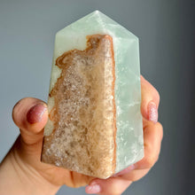 Caribbean Calcite Tower Specimen (1)