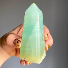 Green (Pistachio) Calcite Towers (01)
