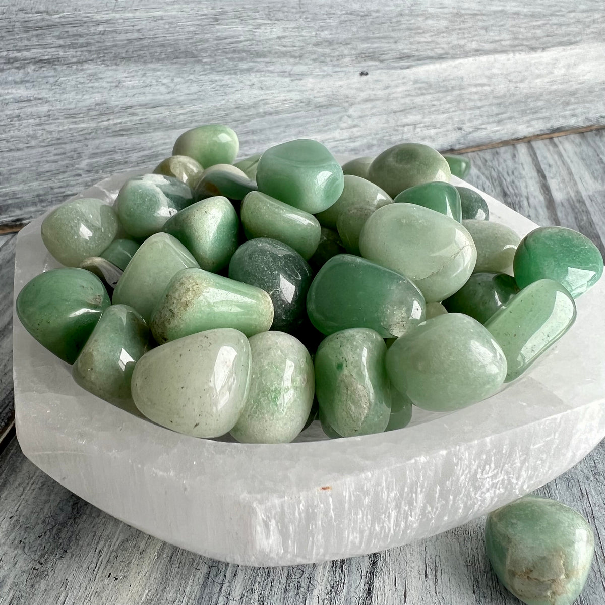 Green Aventurine Tumbled Pocket Stone Crystal Specimen – Wholehearted Crystal Creations