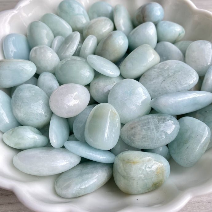 Aquamarine Tumbled Pocket Stones (Med)